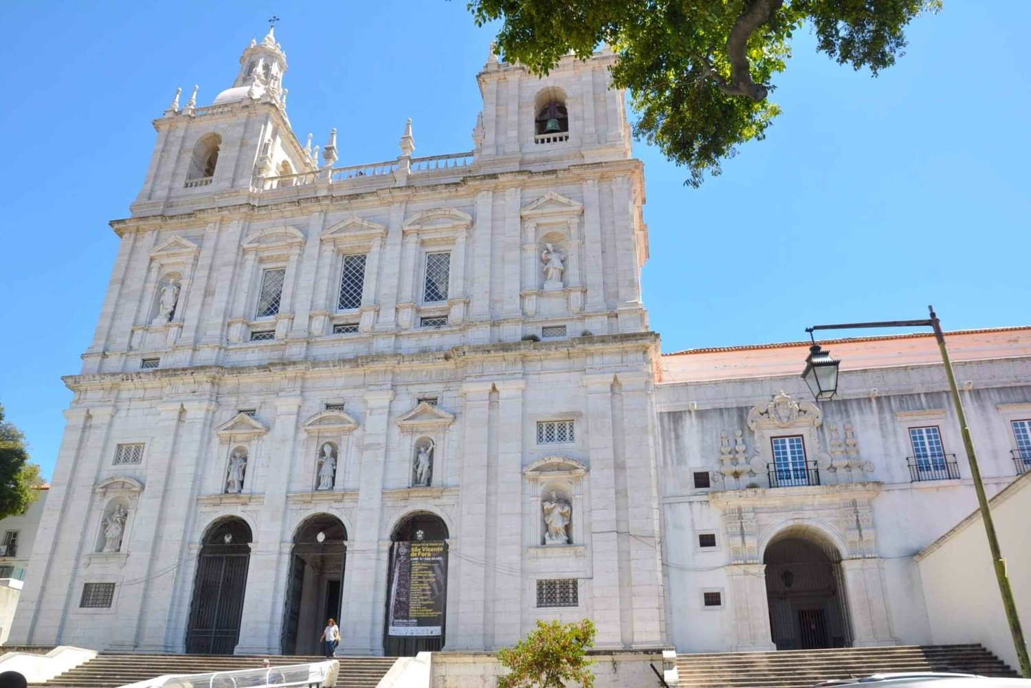 Lisbon Like Never Before:A Luxrious TukTuk Journey in Alfama