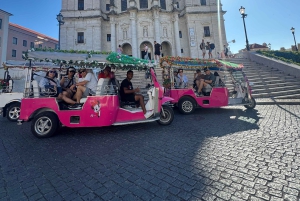 Lissabon ennennäkemättömästi: ylellinen tuk-tuk-matka Alfamassa