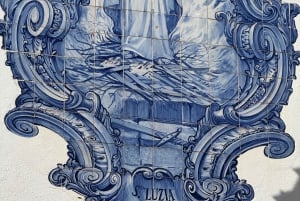 Lissabon ennennäkemättömästi: ylellinen tuk-tuk-matka Alfamassa