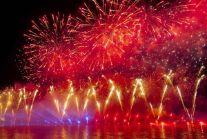 Lisbona: Crociera di Capodanno con DJ, Open Bar, snack e vino