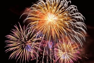 Lisboa: Nyttårsaften om bord med drinker, musikk og fyrverkeri