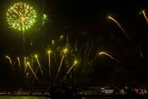 Lisbon: New Year's Eve with Live Dj Fireworks and Open Bar