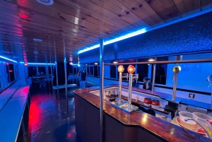 Lisbon: New Year's Eve with Live Dj Fireworks and Open Bar