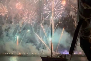 Lisbon: New Year's party on sailboat tour 2025 to 2026