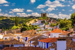 Tour privato di un giorno alla medievale Óbidos e al villaggio di Nazaré