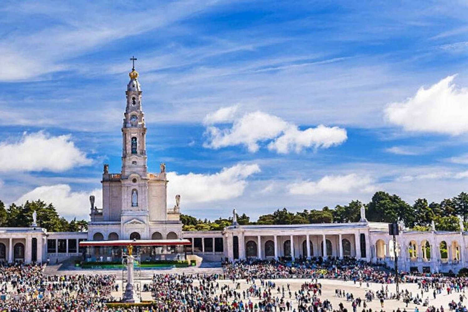 Lisbon: Óbidos, Fátima, Batalha, and Nazaré Day Trip