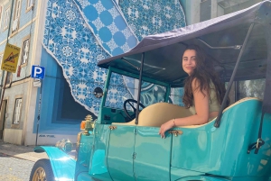 Lisbon: Old Town and Chiado Vintage Car Tour