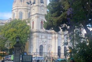 Lisbon: Old Town and Chiado Vintage Car Tour