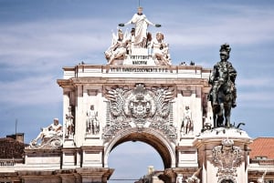 Lisbon: Old Town Private TukTuk Tour