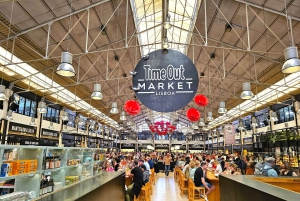 Lisbon: Oldtown and alfama 90 min by tuktuk