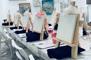 Lisbon: Painting Class in an Art Gallery