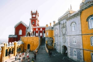 Lisbon: Sintra, Pena Palace, Quinta Regaleira, Cascais Tour