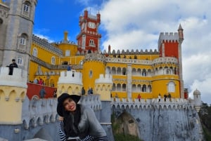 Lisbon: Sintra, Pena Palace, Quinta Regaleira, Cascais Tour