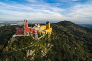 Lisbon: Sintra, Pena Palace, Quinta Regaleira, Cascais Tour