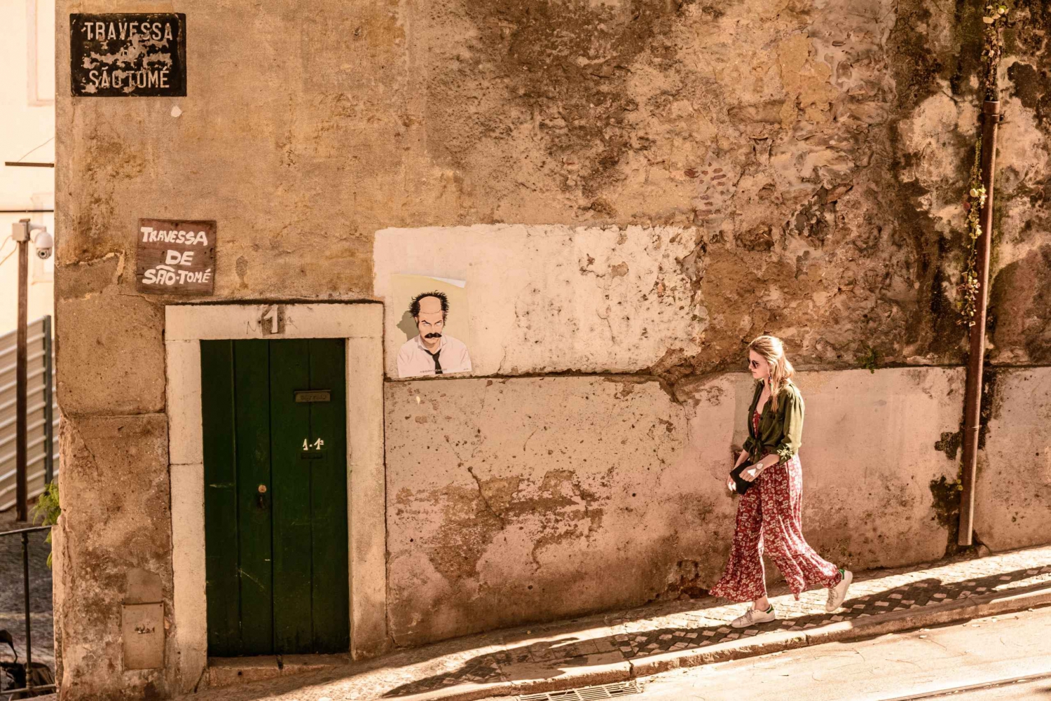 Alfama Photo Walk: Lisbon Photography Tour with a Local