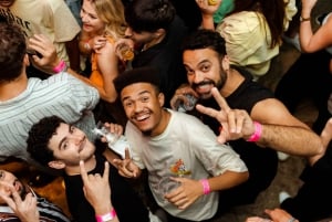 Lisbon PinkStreet Pubcrawl: 1hOpen Bar, Shots,VIP Club Entry