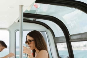 Lisbon: Pizza Cruise on a Luxury Boat with Open Bar