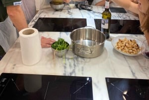 Lisbon: Portuguese Cooking Class with Wine Tasting