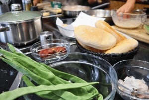 Lisbon: Portuguese street food cooking class with Drinks