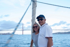 Lisbon: Private Boutique Boat Tour – Sail in Style