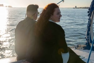 Lisbon: Private Boutique Boat Tour – Sail in Style