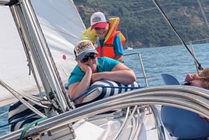 Lisbon: Private Boutique Boat Tour – Sail in Style