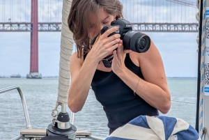 Lisbon: Private Boutique Boat Tour – Sail in Style