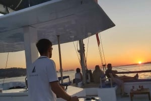 Lisboa: Aluguer de Catamaran Privado para 18 pessoas