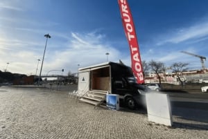 Lisboa: Aluguer de Catamaran Privado para 18 pessoas