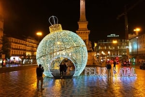 Lisbon: Private Christmas Lights Tour by Eco Tuk Tuk