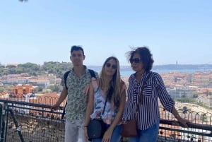 Lisboa: Deslízate por Lisboa en un tour guiado en Tuk-Tuk