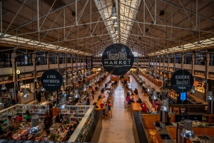 Lizbona: Prywatna wycieczka po mieście Alfama i Chiado z Tuk Tukiem