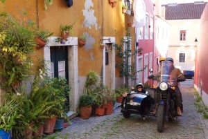 Lisbon : Private Experience Motorcycle Side-car Tour