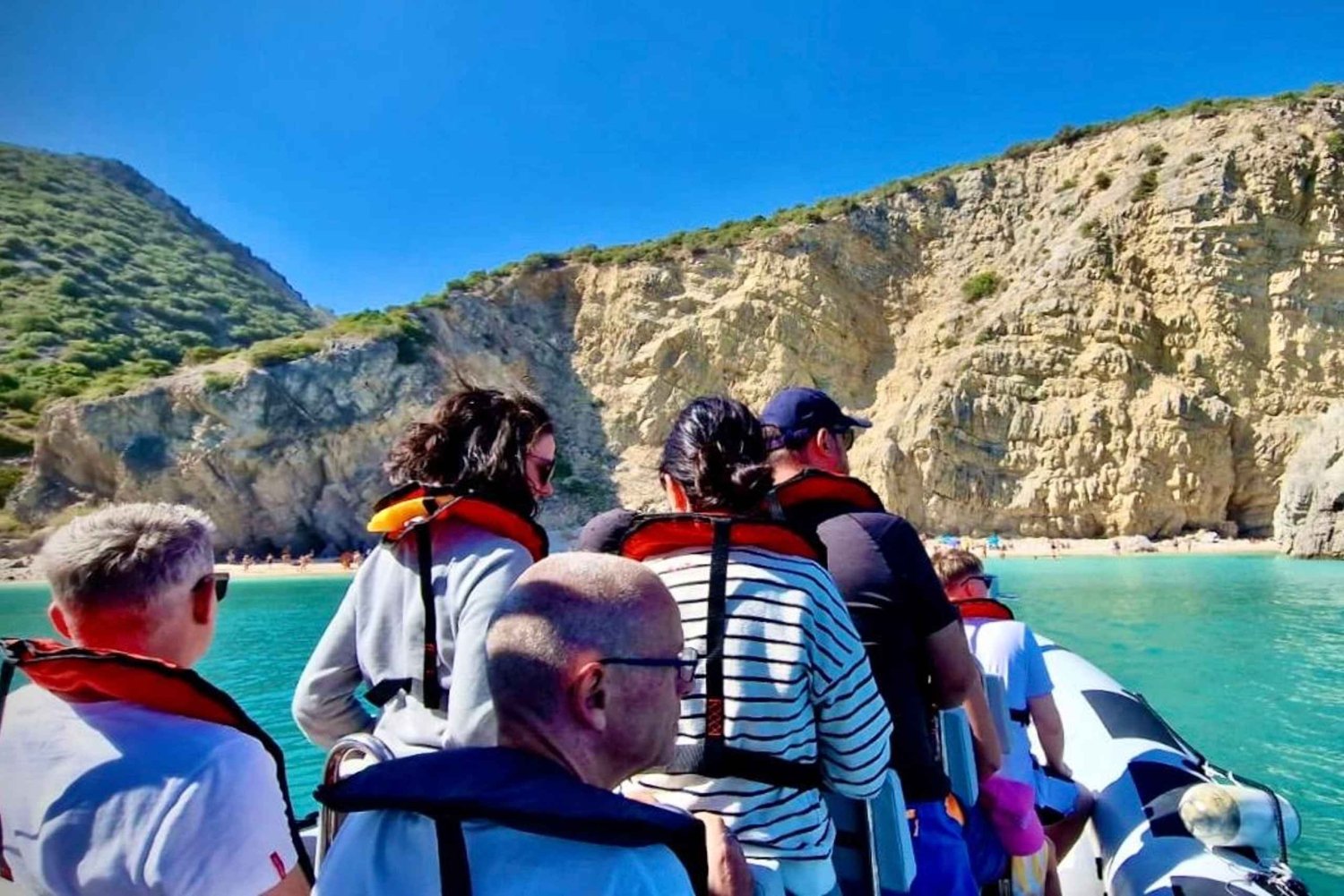 Lisbon: Private Full Day Arrábida & Sesimbra with Boat Tour