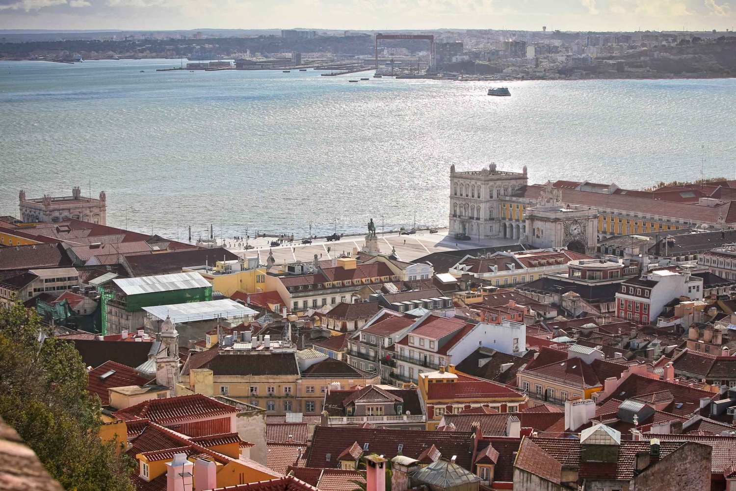 Lisbon: Private Full-Day Chauffeur Driven Tour
