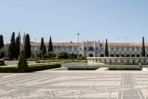 Lisbon: Private Full Day City Tour