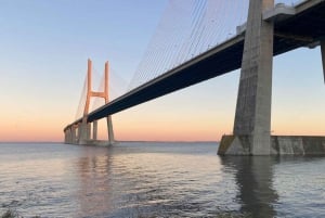 Lisbon: Private Gastronomic Tour Duas Pontes