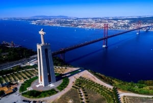 Lissabon: Privat lyxig tur till Belém, Cristo Rei och Alfama.