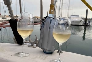 Lissabon: Private Tour mit dem Segelboot auf dem Tejo