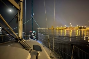 Lissabon: Private Tour mit dem Segelboot auf dem Tejo
