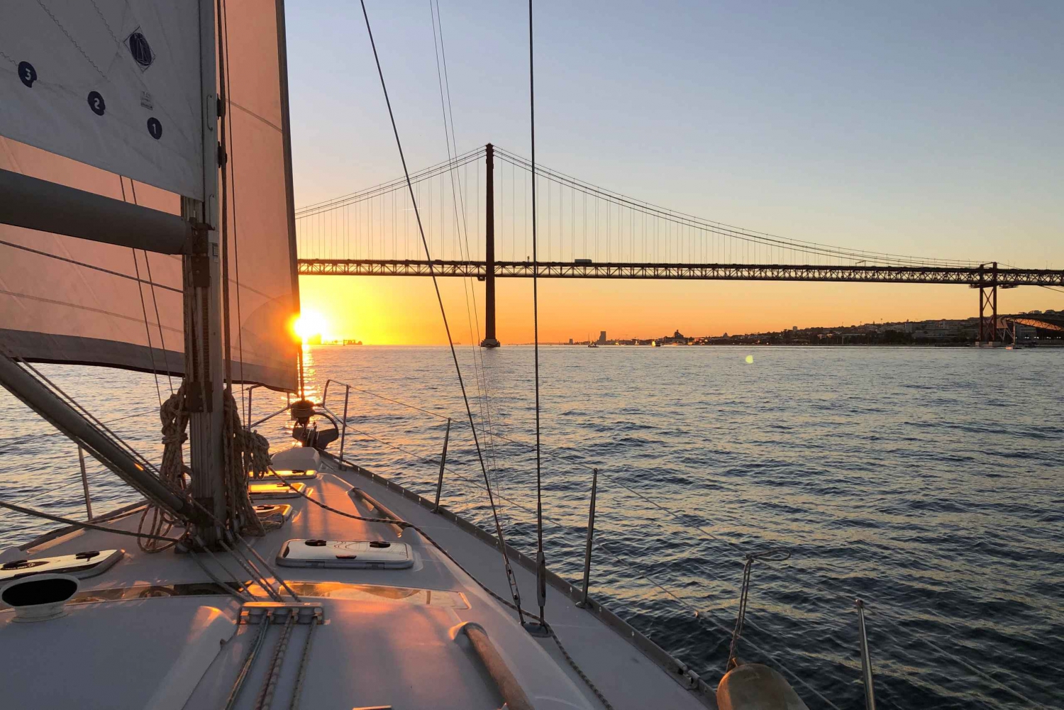 Lisbon: Private Sailing Tour with Locals and Sunset