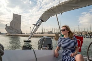 Lisbon: Private Sunset Cruise on the Tagus River with Drink