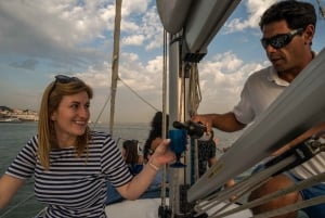 Lisboa: Crucero privado al atardecer por el río Tajo con bebida