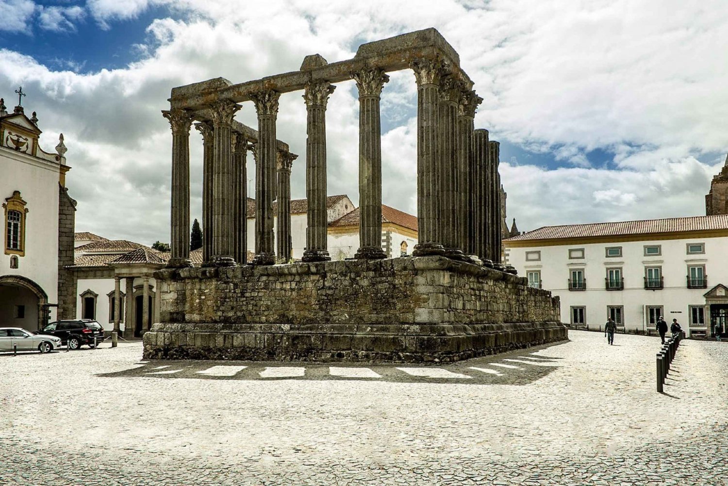 Lisbon: Private Tour Evora with Wine Tasting at the Cartuxa