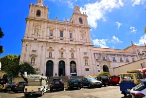 Lisbon: Oldtown and alfama 90 min by tuktuk