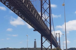 Lisbon: Private Tuk Tuk Tour Christ the King & Abril Bridge