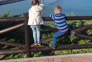 Lissabon: Privé Tuk Tuk Tour Christus de Koning & Brug van Abril