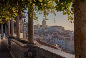 Lisboa: Tuk-Tuk-tur på fransk eller tysk med ekte lokal guide