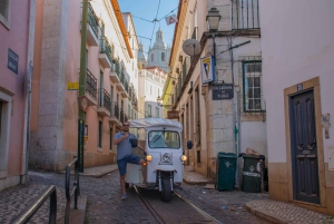 Lisboa: Tuk-Tuk-tur på fransk eller tysk med ekte lokal guide