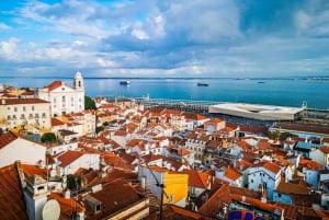 Lisbon: City Tour by Tuk Tuk